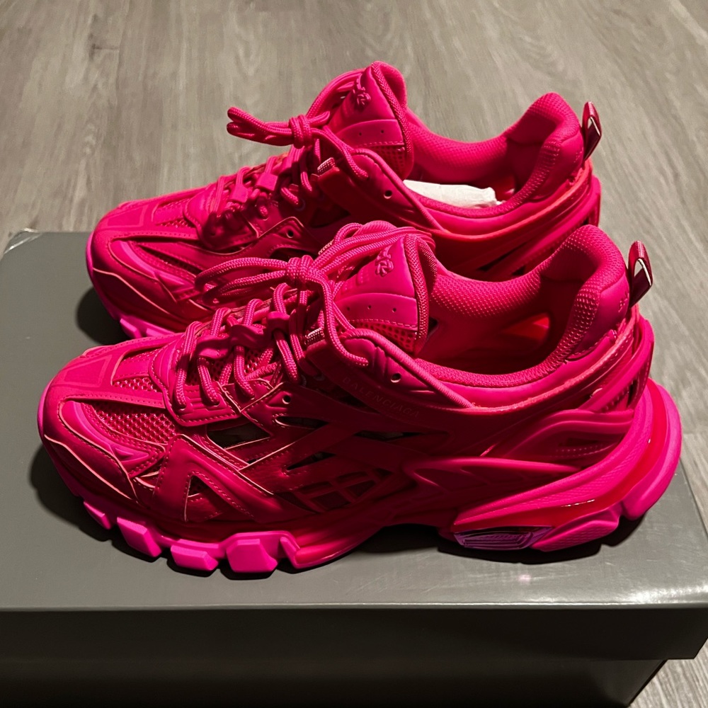 Balenciaga Track.2 Fluo Pink